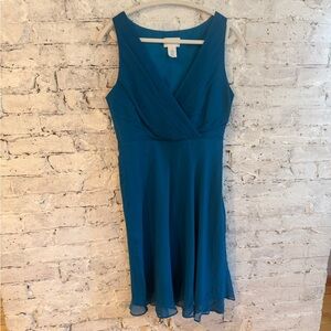 Sleeveless Teal Midi Dress with V-Neck